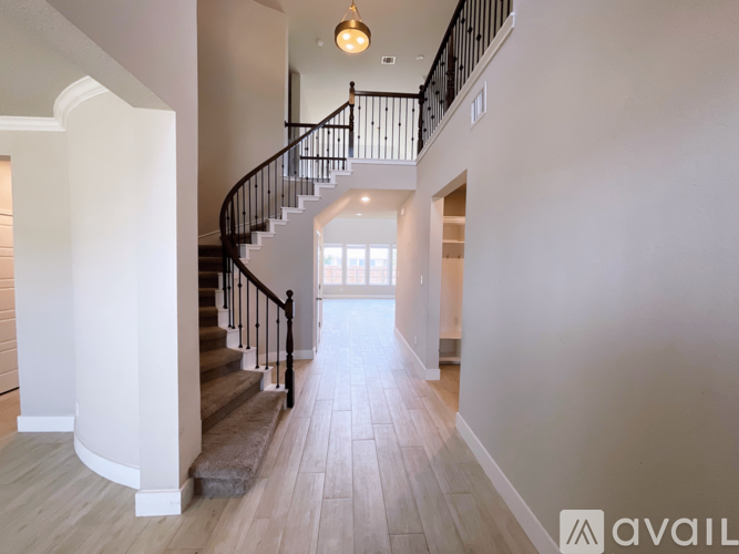 2426 Santiago Way 4 Beds Single Family Home for Rent - Photo gallery 2