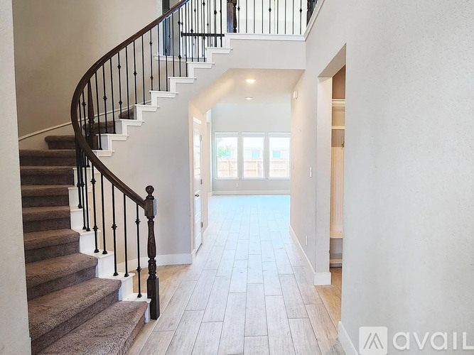 2426 Santiago Way 4 Beds Single Family Home for Rent - Photo gallery 3