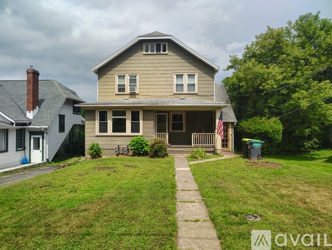 85 Main Street 3 Beds Apartment for Rent - Photo gallery 1