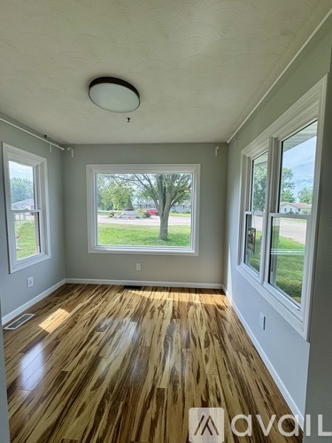 120 Como Ln 2 Beds Single Family Home for Rent - Photo gallery 5