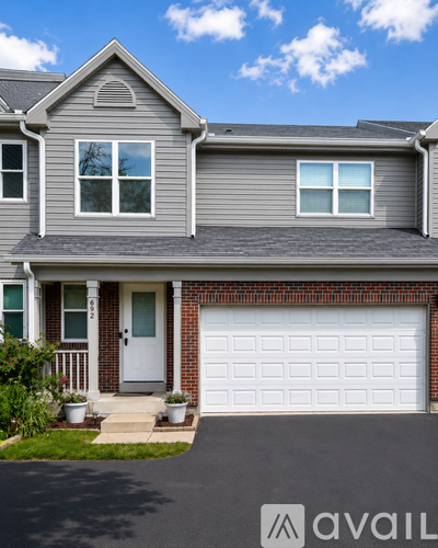 692 East Whispering Oaks Drive 2 Beds Townhouse for Rent - Photo gallery 1