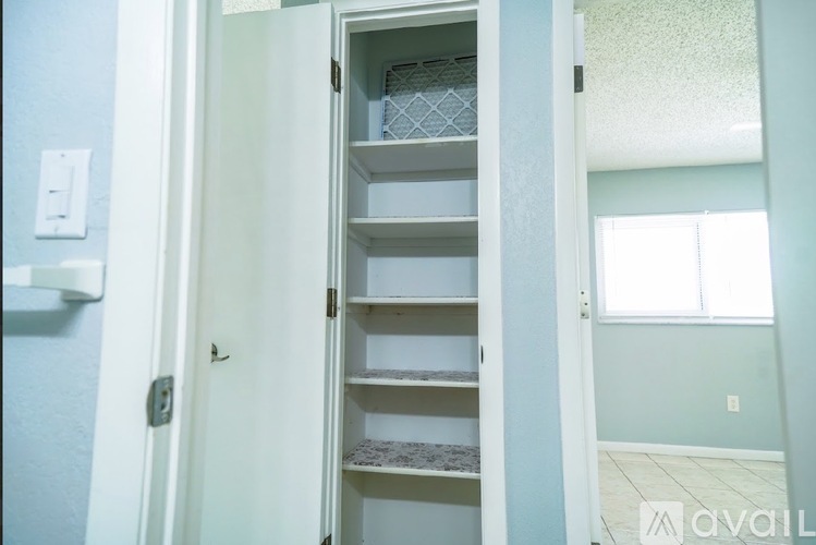 3139 Iverson Street 3 Beds Single Family Home for Rent - Photo gallery 4