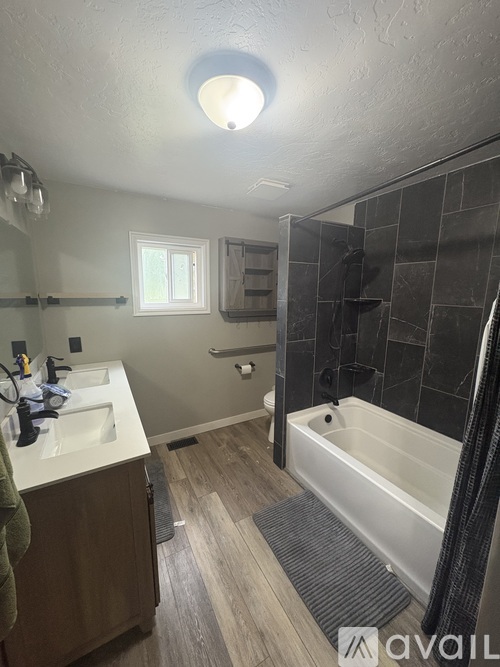 1180 South 500 West 3 Beds Single Family Home for Rent - Photo gallery 1