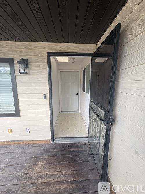 1180 South 500 West 3 Beds Single Family Home for Rent - Photo gallery 3