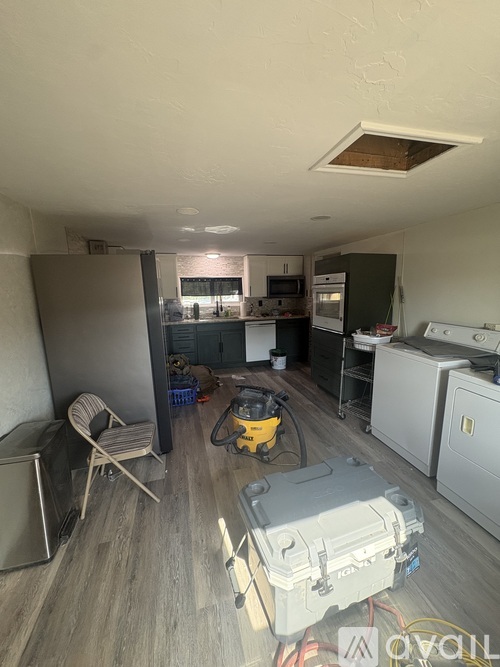 1180 South 500 West 3 Beds Single Family Home for Rent - Photo gallery 5