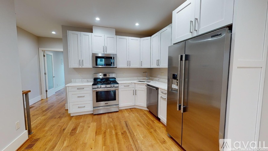 523 Lamont St NW 3 Beds Apartment for Rent - Photo gallery 1