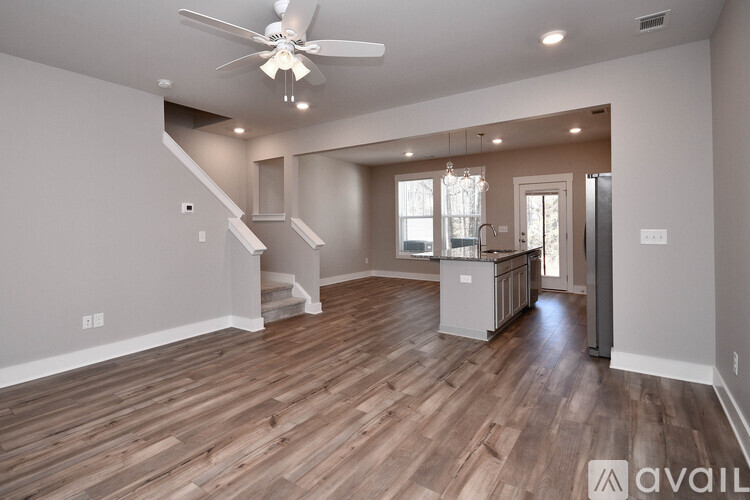 26 Starlake Rd 3 Beds Townhouse for Rent - Photo gallery 2