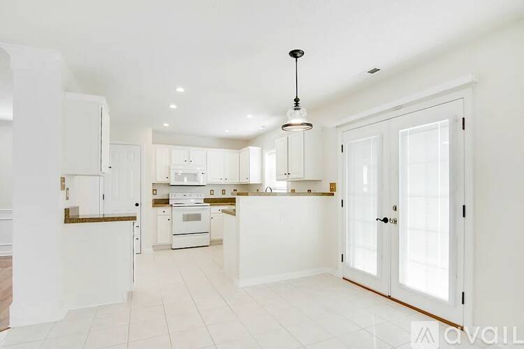 10916 W 104th Dr 3 Beds Single Family Home for Rent - Photo gallery 3