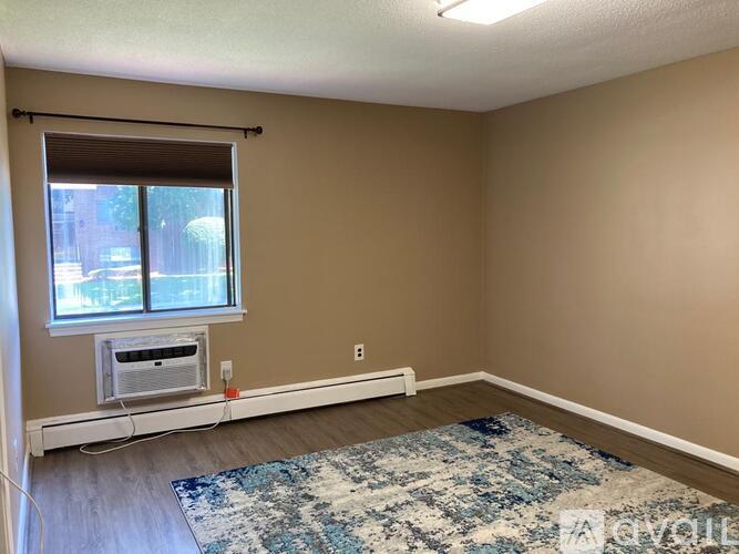 9 Hallmark Gdns 2 Beds Apartment for Rent - Photo gallery 5