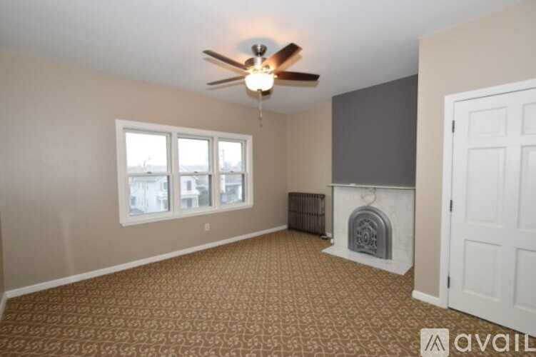 1668 North Van Buren Street 3 Beds Apartment for Rent - Photo gallery 4