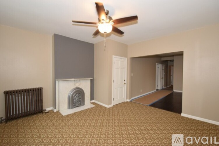 1668 North Van Buren Street 3 Beds Apartment for Rent - Photo gallery 5
