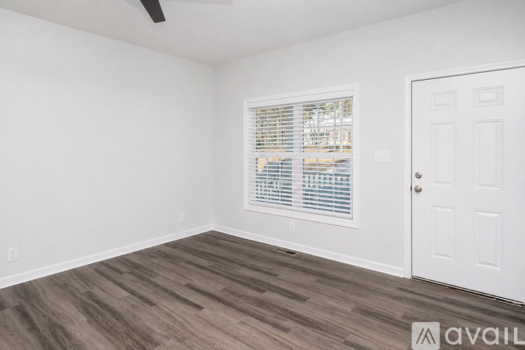 2612 Holloway St 4 Beds Single Family Home for Rent - Photo gallery 5