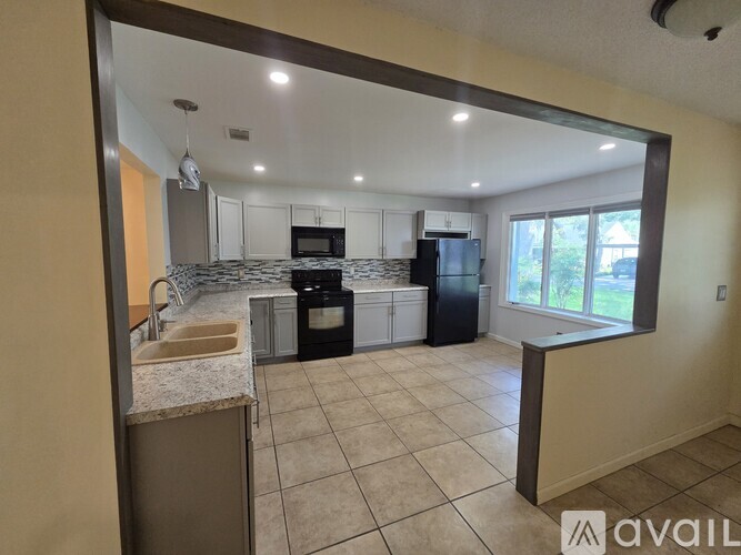 35120 Whispering Oaks Blvd 2 Beds Single Family Home for Rent - Photo gallery 4