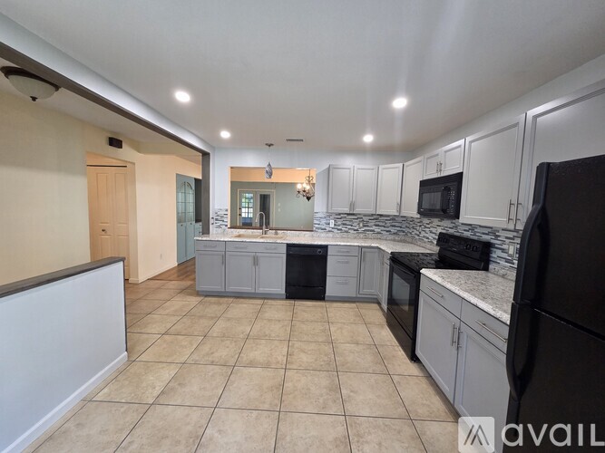 35120 Whispering Oaks Blvd 2 Beds Single Family Home for Rent - Photo gallery 5