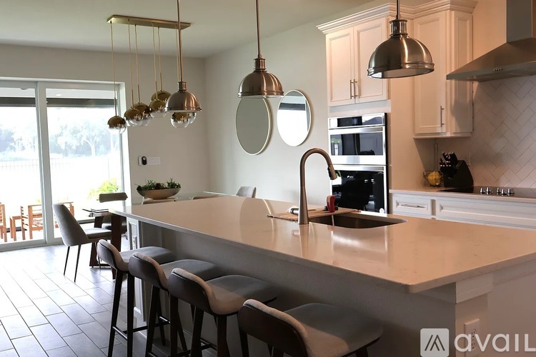5228 Royal Point Avenue 5 Beds Single Family Home for Rent - Photo gallery 5