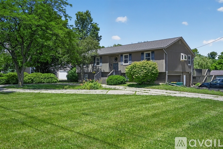 6611 Textile Road 5 Beds Single Family Home for Rent - Photo gallery 1