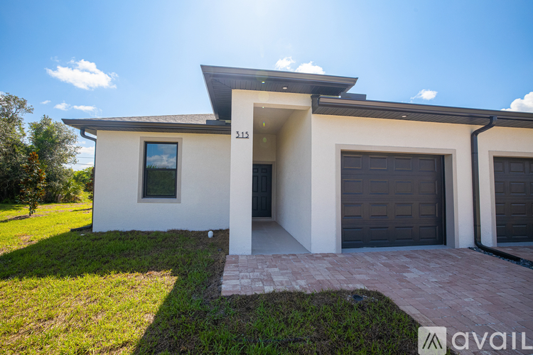 315 San Marco Avenue 3 Beds Single Family Home for Rent - Photo gallery 2