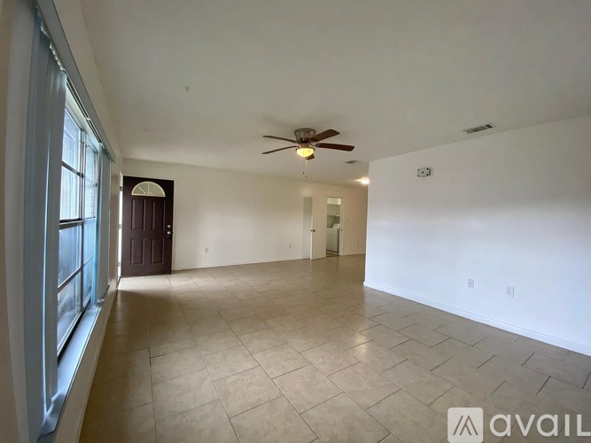 435 Earl Avenue 4 Beds Single Family Home for Rent - Photo gallery 2