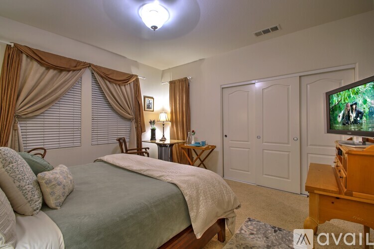 Private Suite In San Elijo Hills 1 Single Family Home for Rent - Photo gallery 3