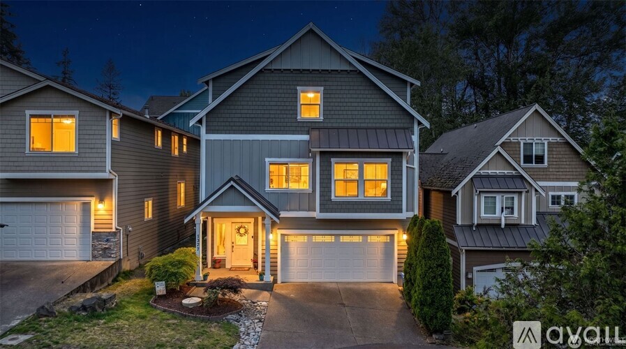 1357 Elma Pl NE 5 Beds Single Family Home for Rent - Photo gallery 1