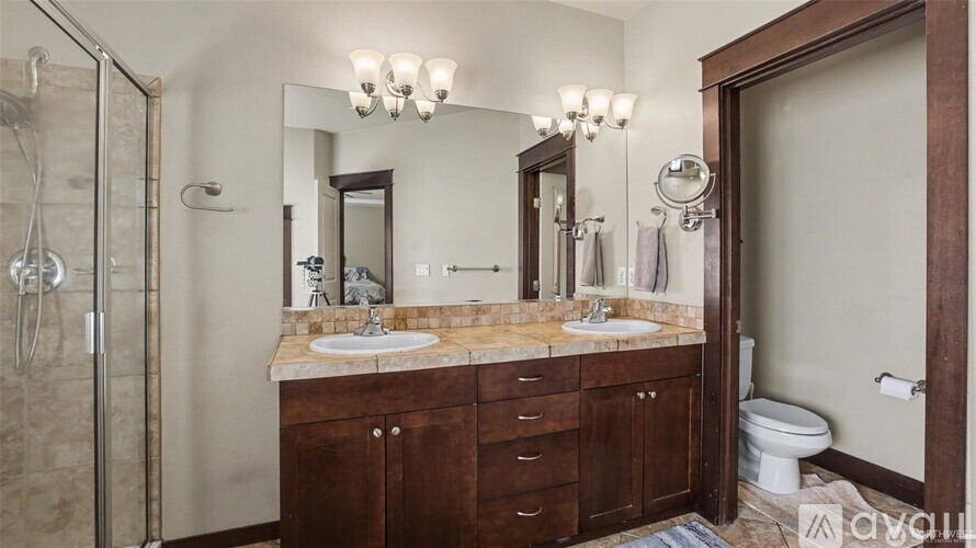 1357 Elma Pl NE 5 Beds Single Family Home for Rent - Photo gallery 5
