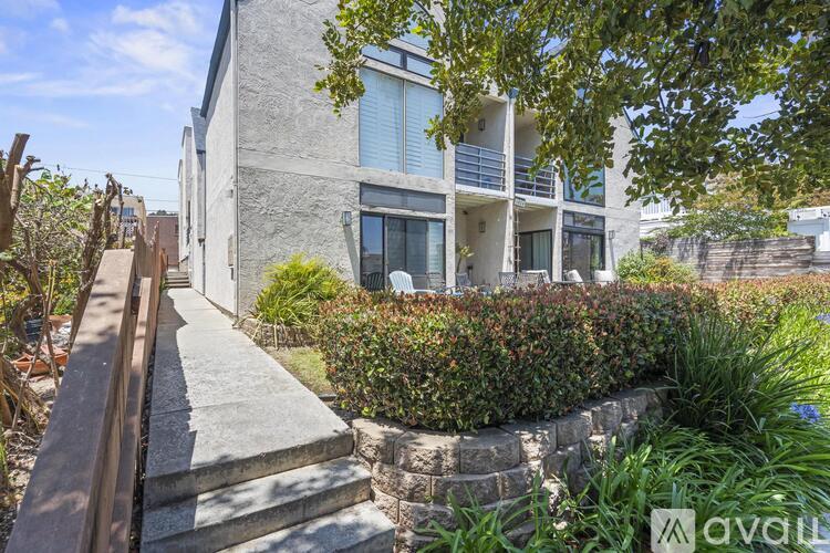 1024 Wilbur Ave 3 Beds Apartment for Rent - Photo gallery 4
