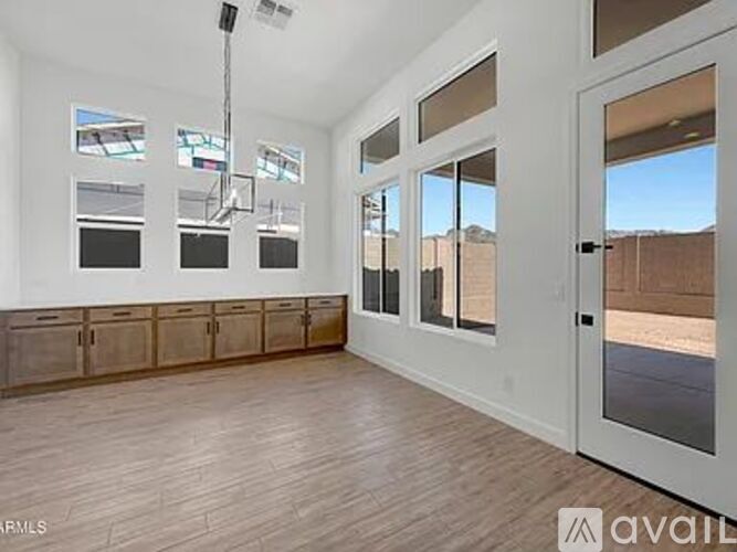 21688 West Monterosa Street 3 Beds Single Family Home for Rent - Photo gallery 4