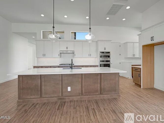21688 West Monterosa Street 3 Beds Single Family Home for Rent - Photo gallery 5