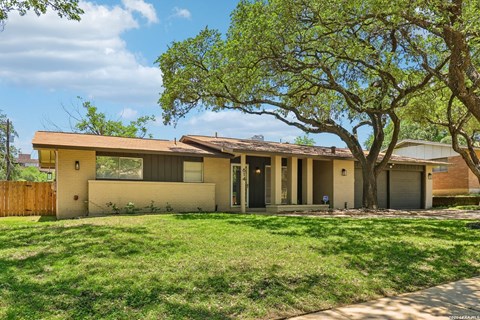 614 Coronet Street 3 Beds Apartment for Rent