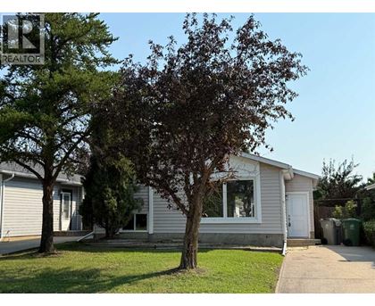 2725 57B Avenue 4 Beds House for Rent - Photo gallery 1