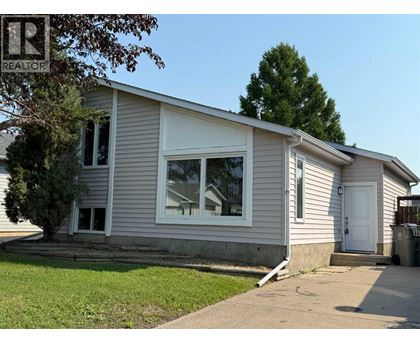 2725 57B Avenue 4 Beds House for Rent - Photo gallery 2