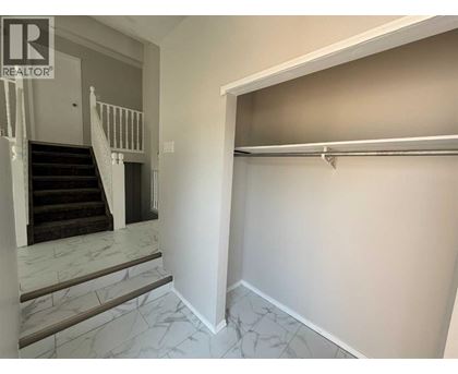 2725 57B Avenue 4 Beds House for Rent - Photo gallery 3