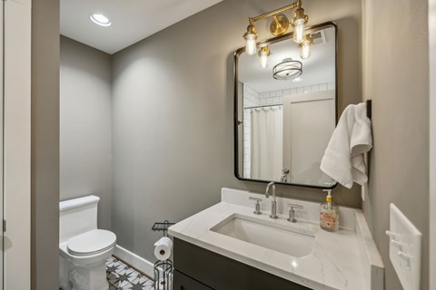 1007 10Th Ave N 4 Beds Apartment for Rent