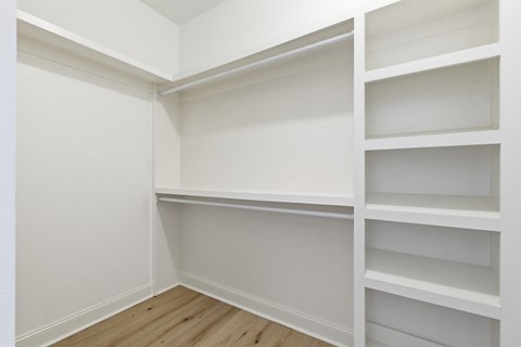 6735 Arno-Allisona Road 4 Beds Apartment for Rent