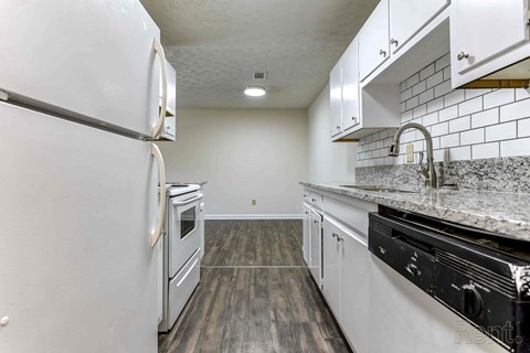120 Crown Point Drive 2 Beds Apartment for Rent