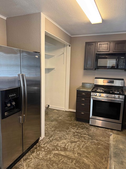 208 Princeton Street 2 Beds Apartment for Rent