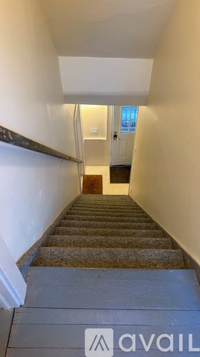 36 Larkin St 3 Beds Apartment for Rent