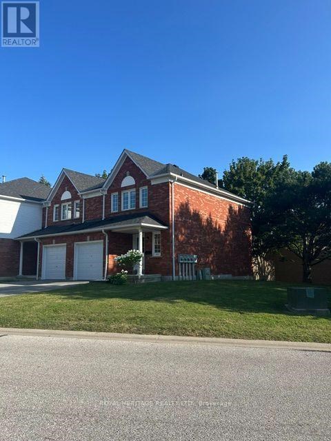149 - 10 BASSETT BOULEVARD 3 Beds Apartment for Rent
