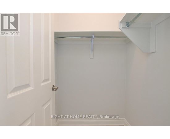 205 YEARLING CIRCLE 4 Beds House for Rent - Photo gallery 5