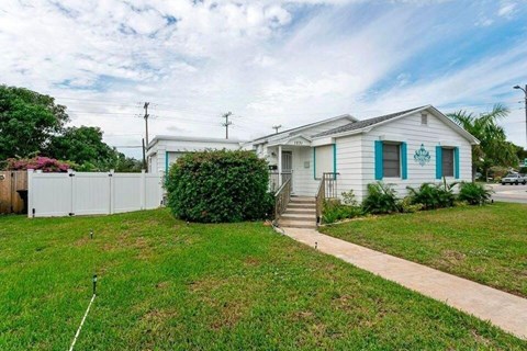 805 13Th Ave N 4 Beds Apartment for Rent