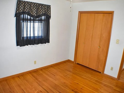 1410 19 1/2 Street South 4 Beds Apartment for Rent
