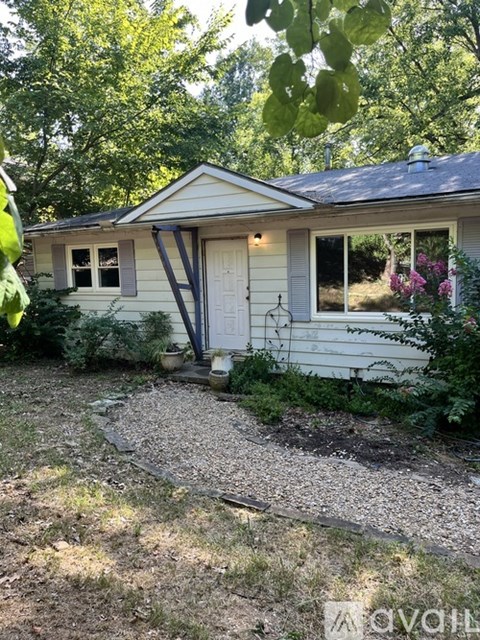 1649 N Vandeventer Ave 2 Beds Apartment for Rent