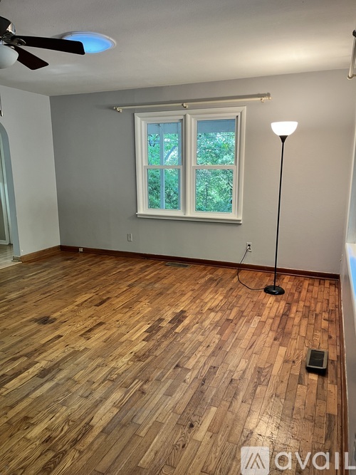 1649 N Vandeventer Ave 2 Beds Single Family Home for Rent - Photo gallery 3