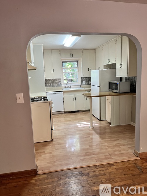 1649 N Vandeventer Ave 2 Beds Single Family Home for Rent - Photo gallery 5