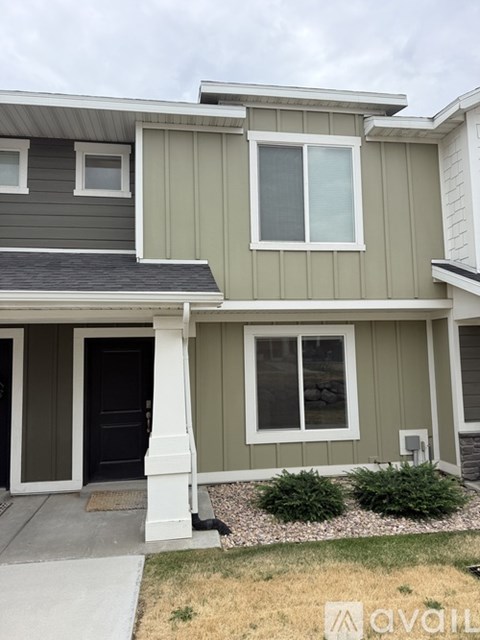 943 E Thunderbolt Ct 3 Beds Apartment for Rent