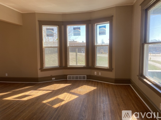 515 20th Street 3 Beds Single Family Home for Rent - Photo gallery 4