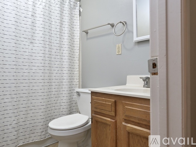 106 S Spring St 2 Beds Apartment for Rent - Photo gallery 3