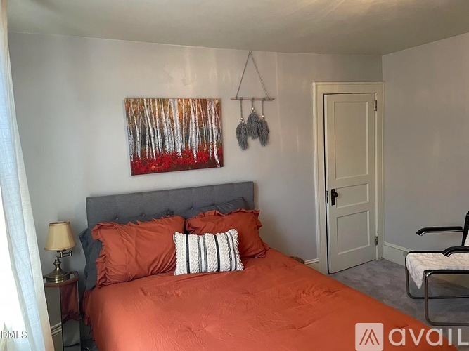 318 W Franklin St 4 Beds Single Family Home for Rent - Photo gallery 4