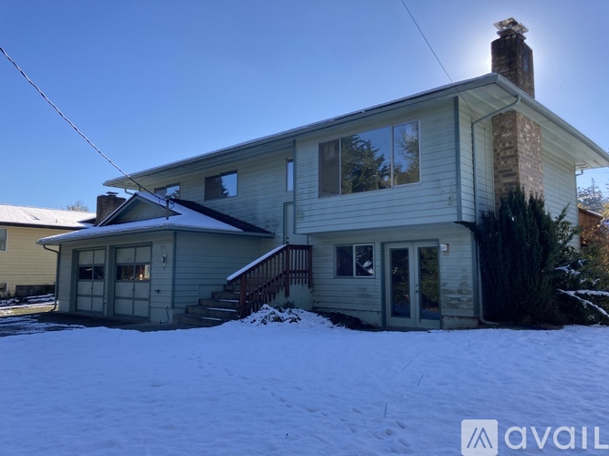 1018 Olympus St 4 Beds Single Family Home for Rent - Photo gallery 2