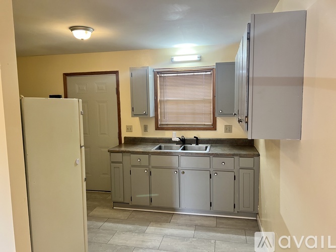 1823 Greenfield Highway 54 2 Beds Apartment for Rent - Photo gallery 2